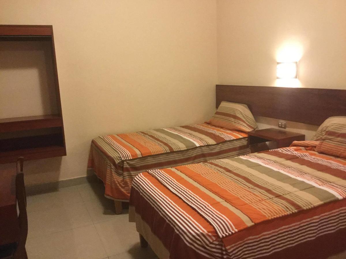 Tariri Hotel Pucallpa Buitenkant foto
