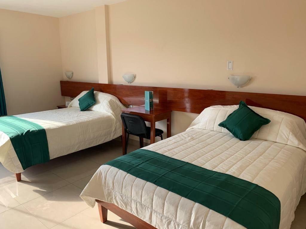Tariri Hotel Pucallpa Buitenkant foto