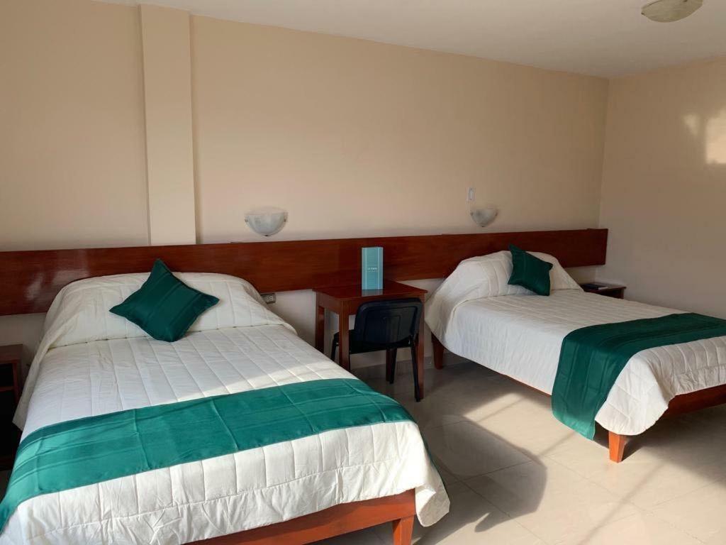 Tariri Hotel Pucallpa Buitenkant foto